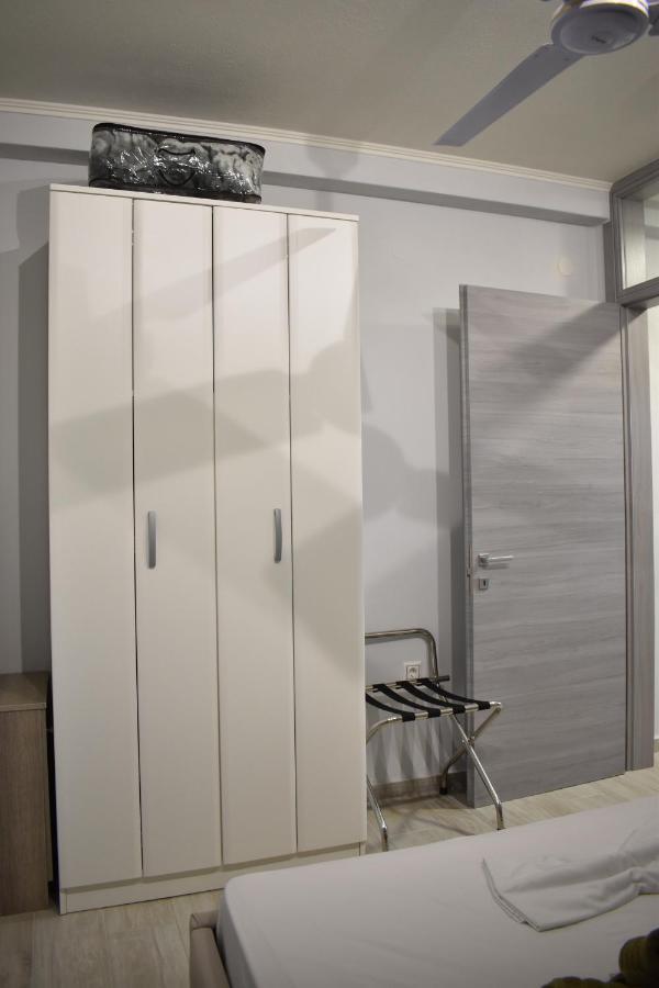 Relaxo Maisonette Elia Néa Péramos Екстериор снимка